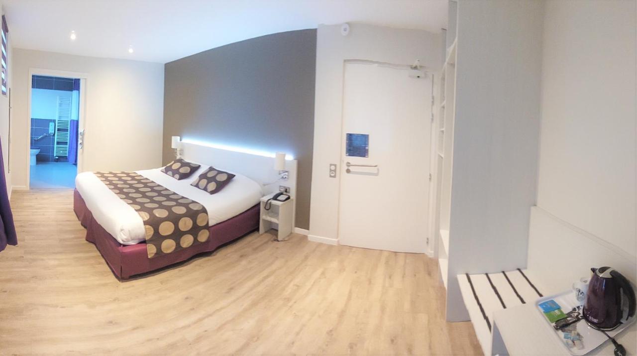 Contact Hotel Du Cerf Château-Gontier Εξωτερικό φωτογραφία