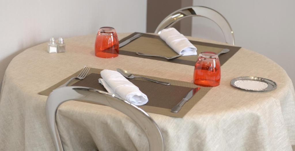 Contact Hotel Du Cerf Château-Gontier Εξωτερικό φωτογραφία